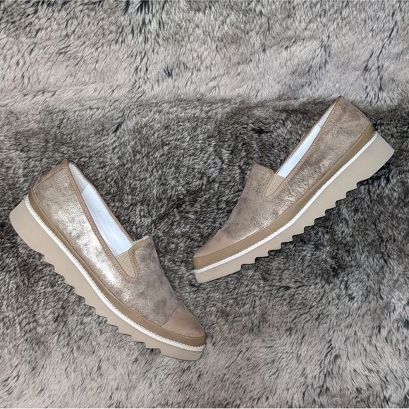 Donald J. Pliner Beliz Modern Slip-On Platino Women's 6 - Picture 11 of 13